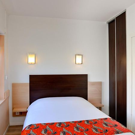 Logis Hostellerie Du Neez Gan Bagian luar foto