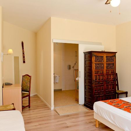 Logis Hostellerie Du Neez Gan Bagian luar foto