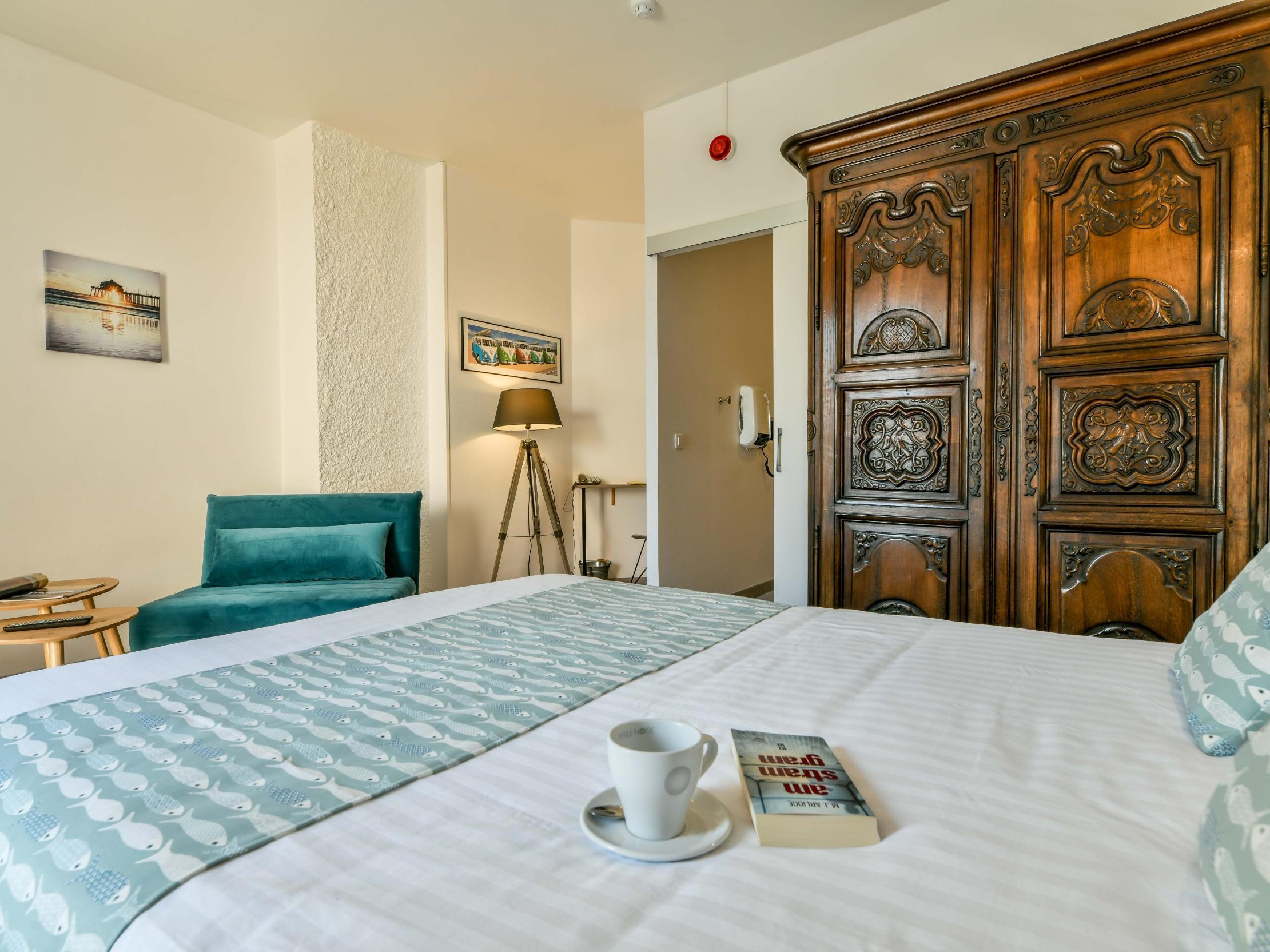 Logis Hostellerie Du Neez Gan Bagian luar foto
