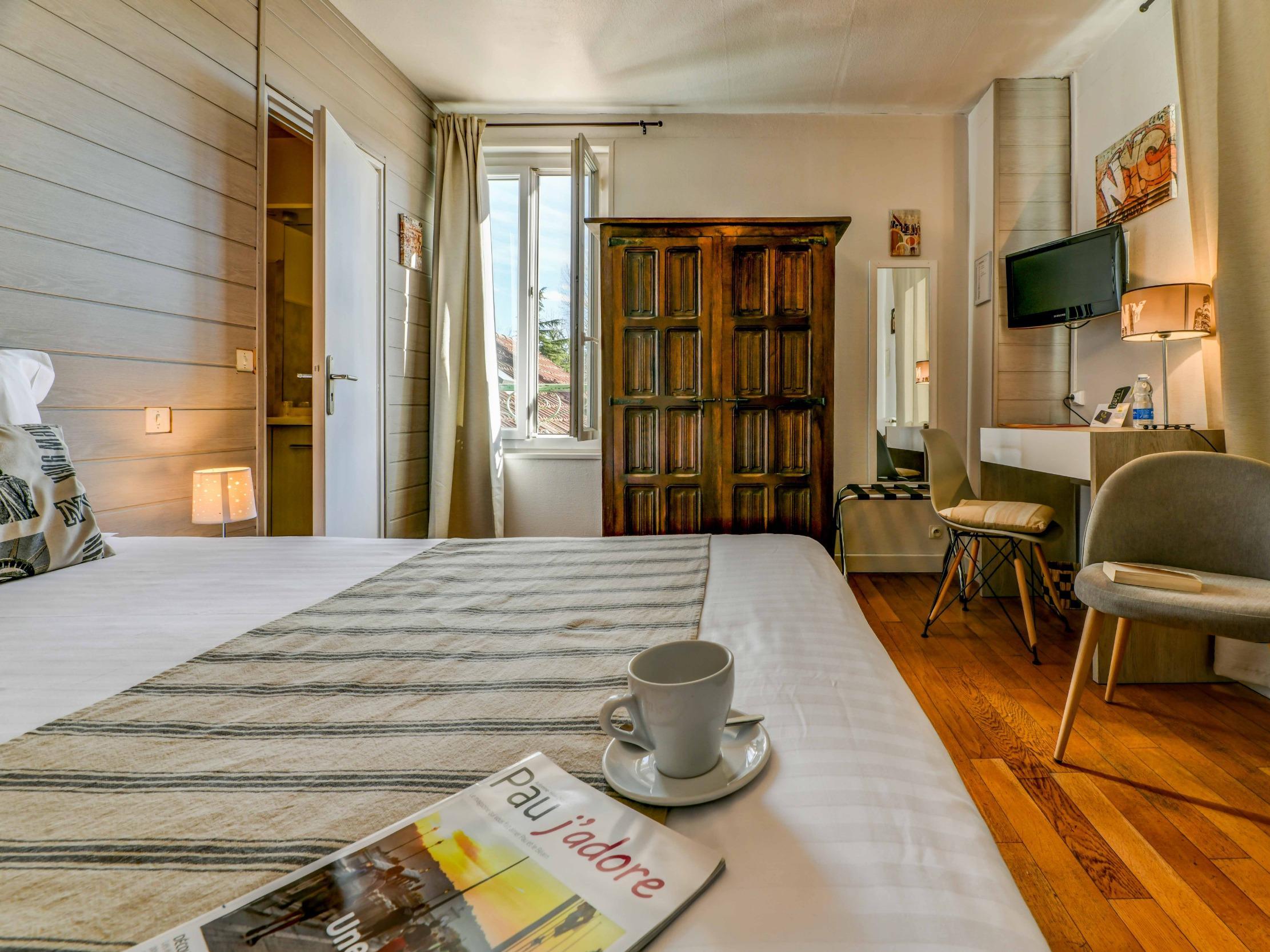 Logis Hostellerie Du Neez Gan Bagian luar foto