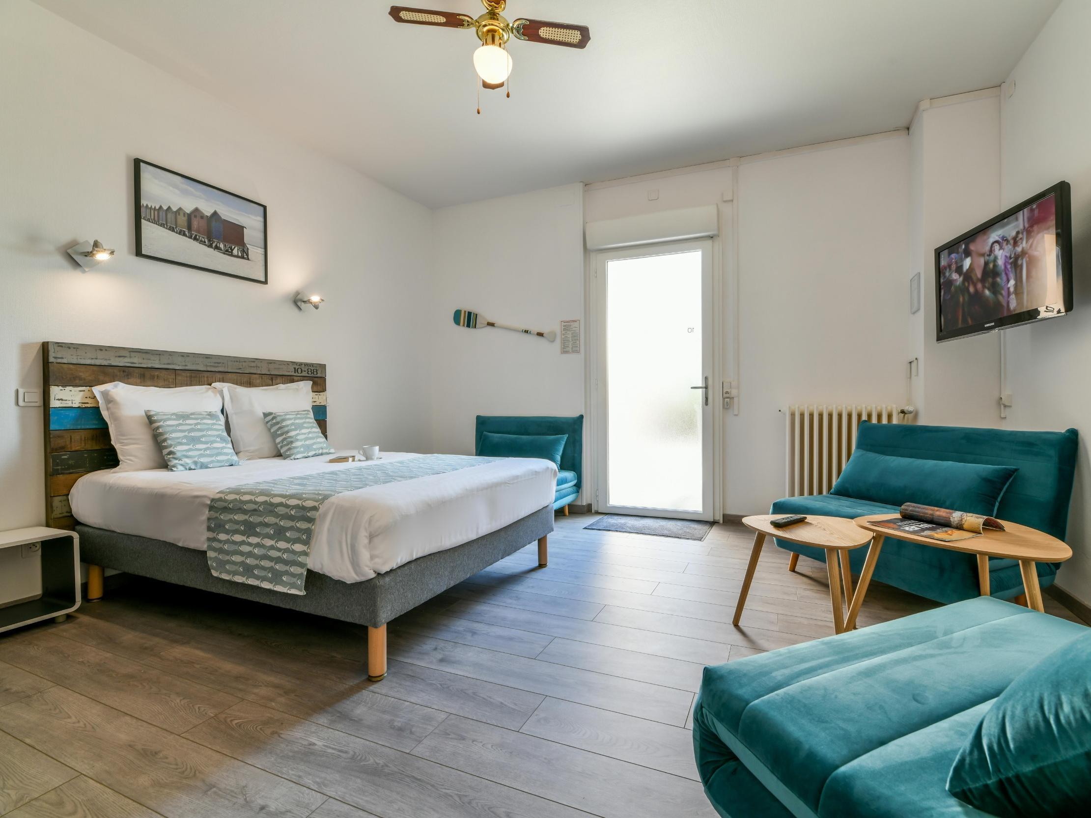 Logis Hostellerie Du Neez Gan Bagian luar foto