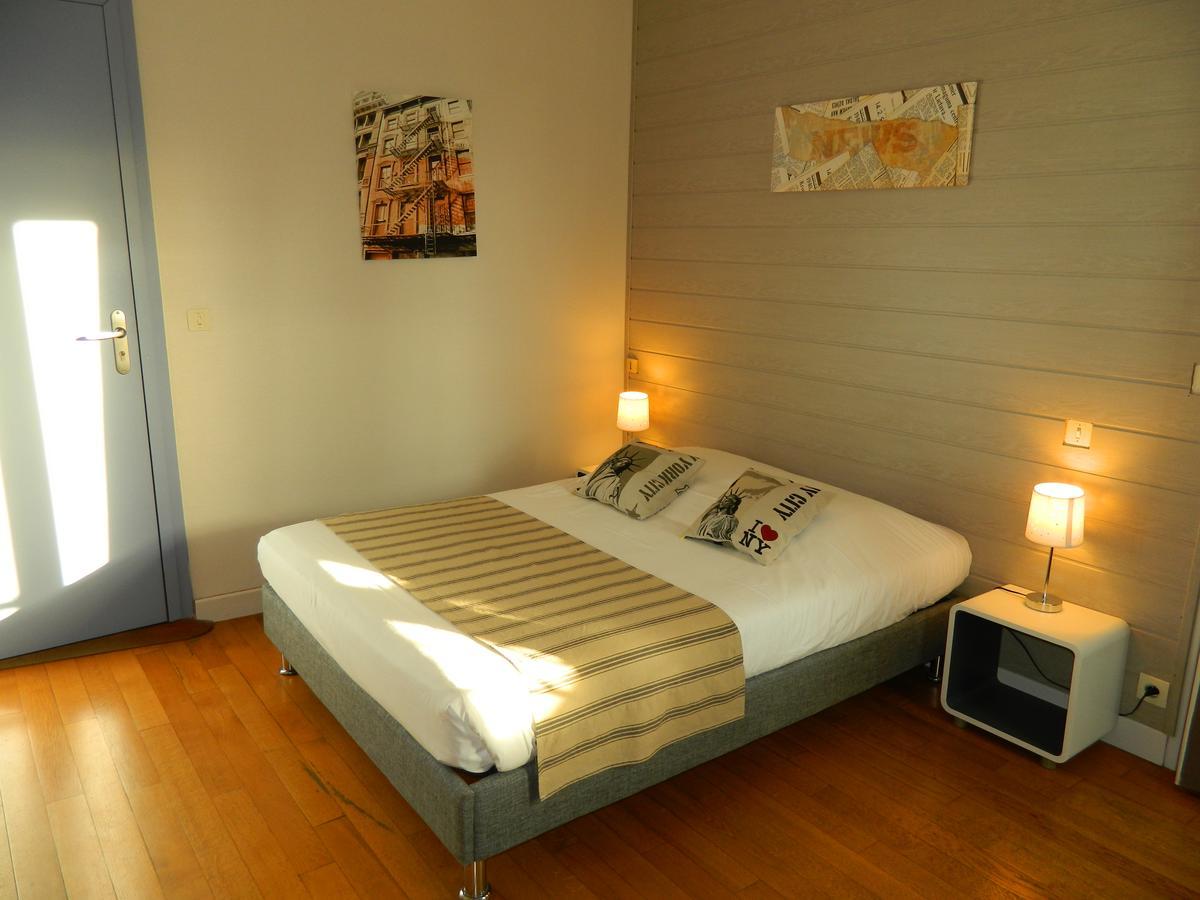 Logis Hostellerie Du Neez Gan Bagian luar foto