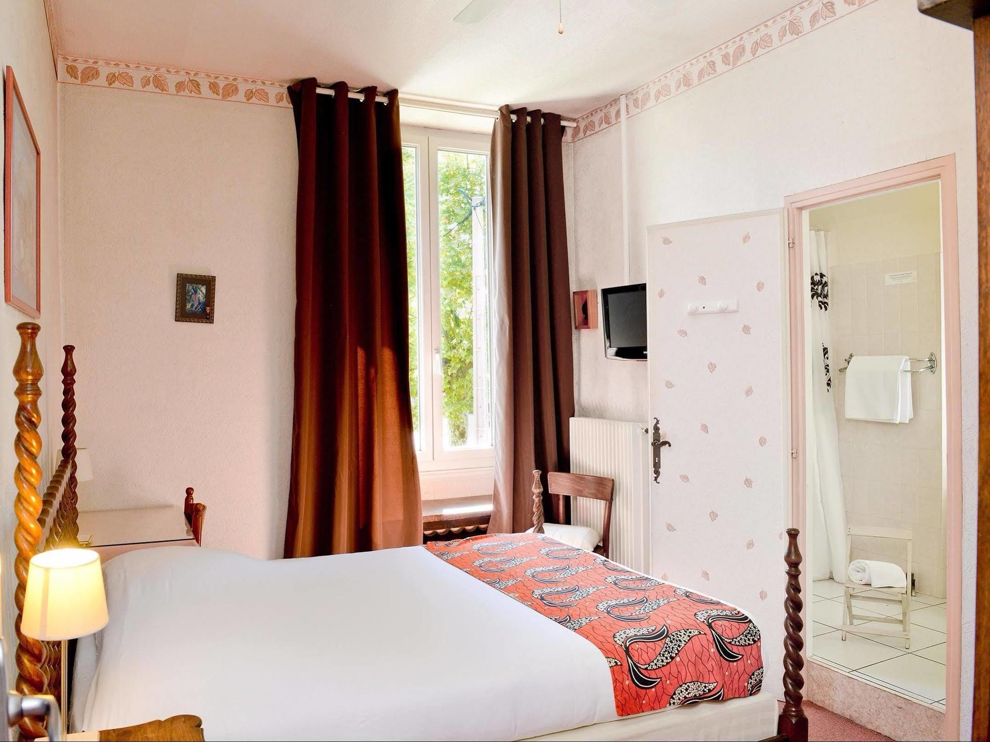 Logis Hostellerie Du Neez Gan Bagian luar foto