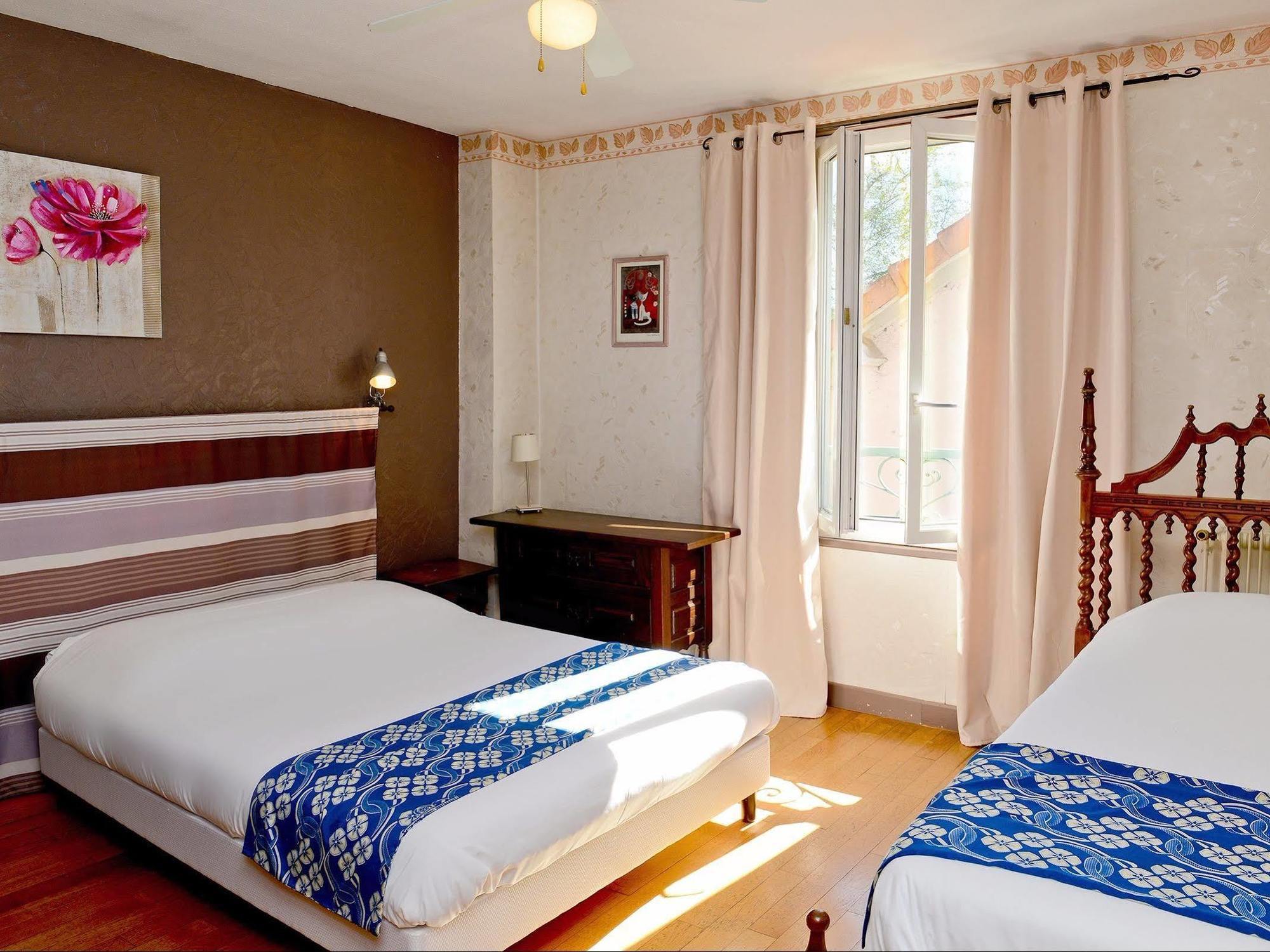 Logis Hostellerie Du Neez Gan Bagian luar foto