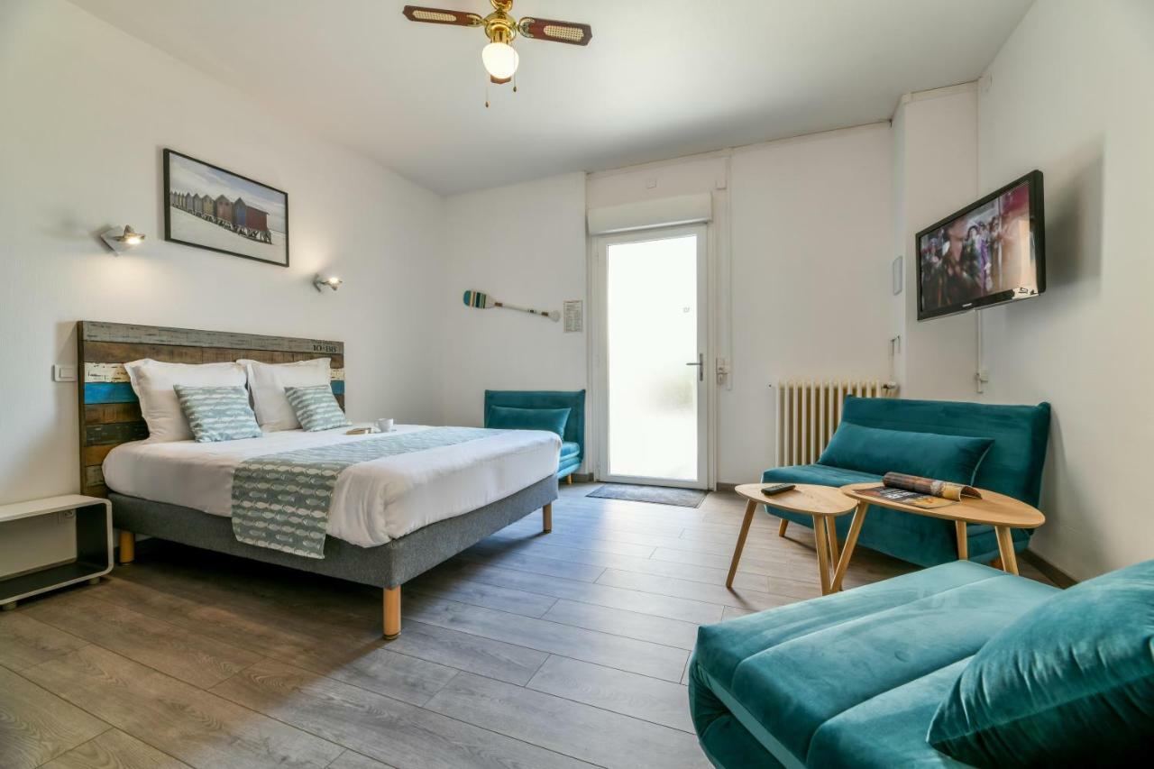Logis Hostellerie Du Neez Gan Bagian luar foto