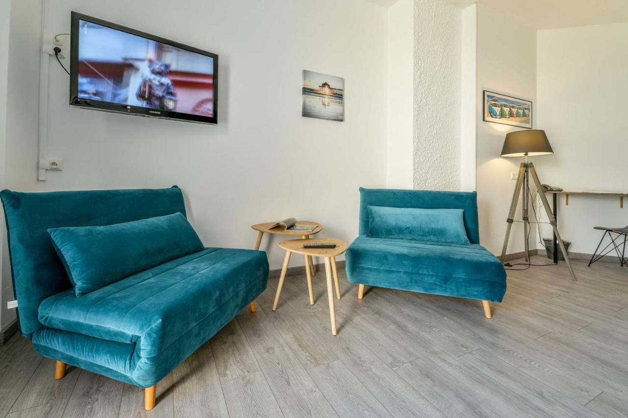 Logis Hostellerie Du Neez Gan Bagian luar foto