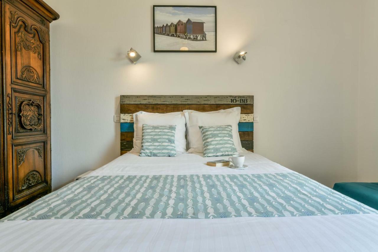 Logis Hostellerie Du Neez Gan Bagian luar foto